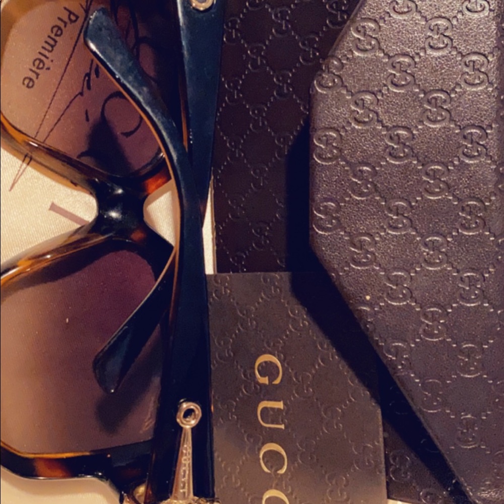 Sunglasses - Picture 4 of 4